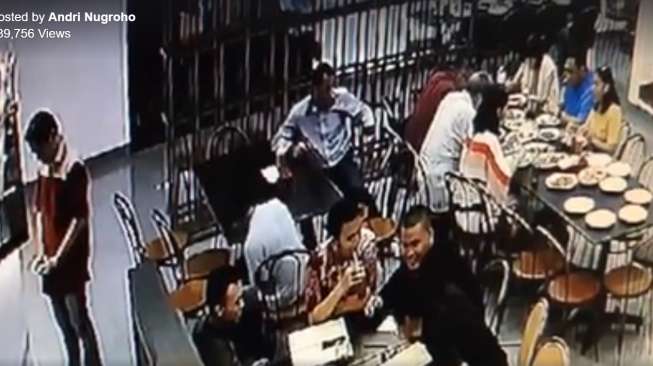 Pencuri Incar Orang Buka Puasa di Restoran, Begini Aksinya