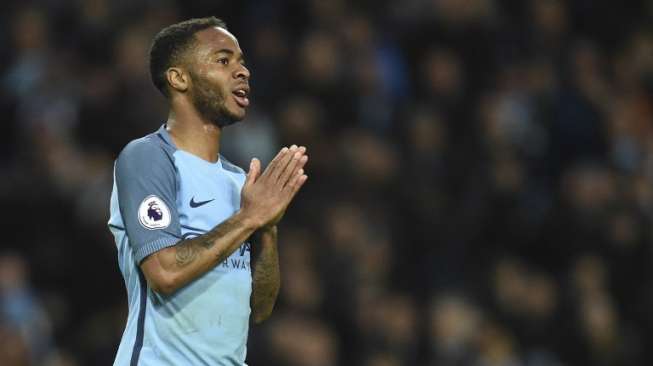 Kembali Diminati Arsenal, Guardiola: Sterling Tidak akan Pergi