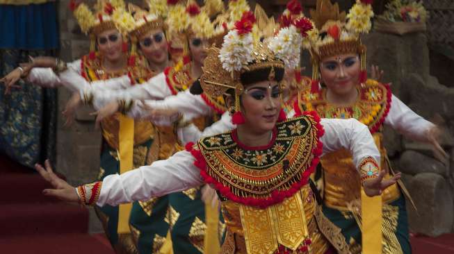 Merupakan salah satu dari sembilan tari Bali yang diakui UNESCO.