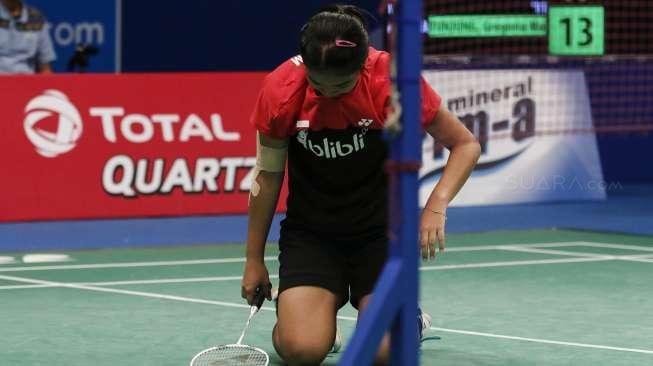 Tunggal putri Indonesia, Gregoria Mariska Tunjung, saat melawan pemain Taiwan, Tai Tzu Ying, di pertandingan babak kedua kejuaraan BCA Indonesia Open 2017 di Jakarta Convention Center, Senayan, Kamis (15/6/2017). [Suara.com/Kurniawan Mas'ud]