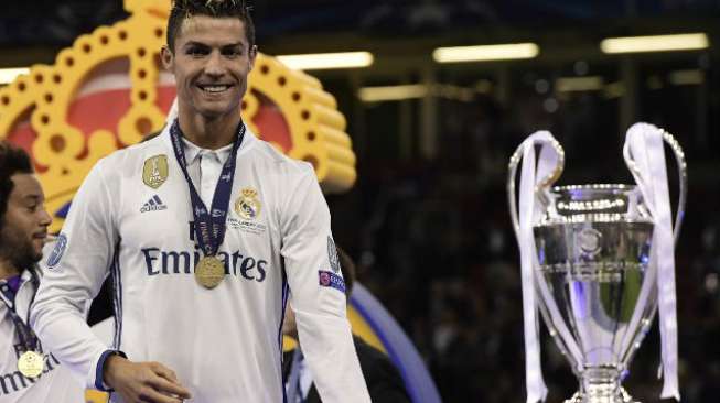 Ronaldo Ingin Tinggalkan Madrid, Mourinho Ambil Ancang-ancang