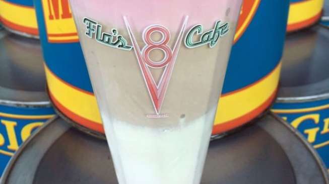 Flo's V8 Neapolitan Shake. (Foto: www.delish.com)