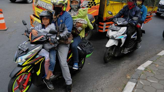 Mudik H-4, Puluhan Ribu Sepeda Motor Padati Jalur Pantura