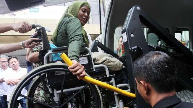 Pemudik penyandang disabilitas di Wisma Mandiri, Jakarta, Jumat (23/6).