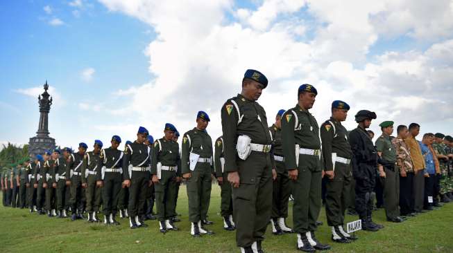 Apel kesiapan pengamanan VVIP di Lapangan Puputan Niti Mandala Renon Denpasar, Jumat (23/6).