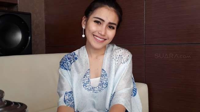 Sebut Ayu Ting Ting Tak Mirip Rani Mukerji, Perempuan Ini Dihujat