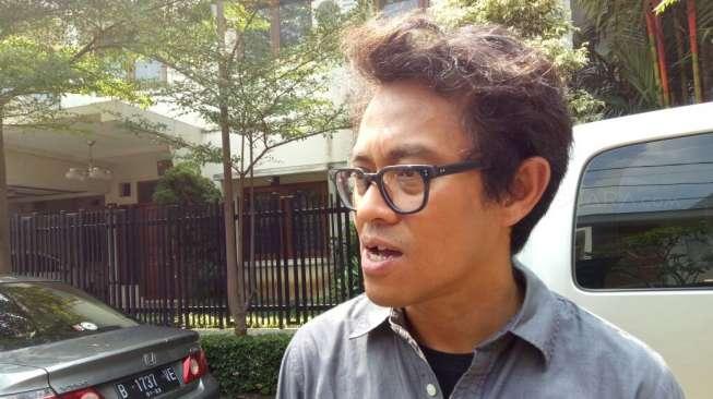 Riri Riza Ikut Kehilangan Sosok Nien Lesmana