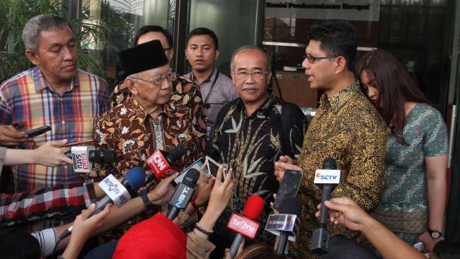 Tokoh lintas agama menyambangi gedung KPK, Jakarta, Kamis (6/7).