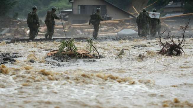 Kerusakan parah yang diakibatkan oleh bencana banjir di Perfektur Fukuoka dan Ota, Minggu (9/7/2017). (AFP)