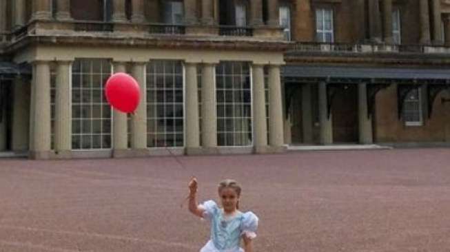 Begini Stylish-nya Harper Beckham, Bikin Iri Warganet