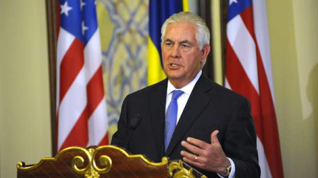 Lama 'Perang Dingin', Trump Akhirnya Pecat Menlu Rex Tillerson