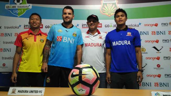 Hadapi MU Tanpa Evan Dimas, McMenemy: "Berat..."
