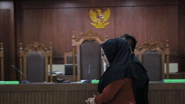 Sidang vonis Ratu Atut Chosiyah, di pengadilan tipikor, Jakarta, Kamis (20/7).