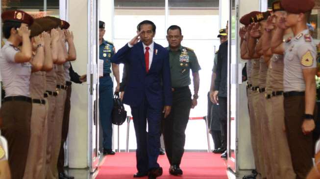 Jokowi Ingatkan Capaja TNI Polri Konsisten terhadap Ideologi Negara