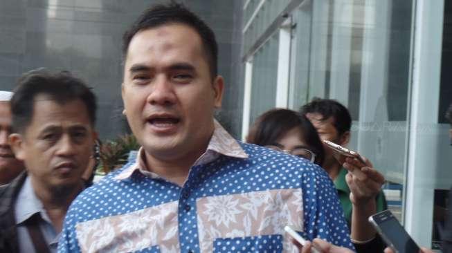 Saipul Jamil usai menjalani sidang di Pengadilan Tipikor, Kemayoran, Jakarta Pusat, Rabu (26/7/2017) [suara.com/Ismail]