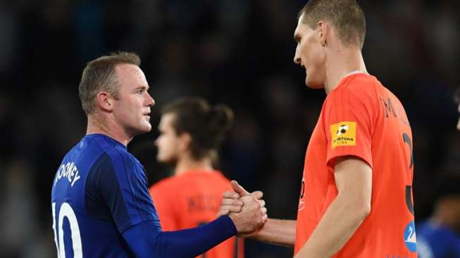 Everton Menang Tipis, Rooney Langsung Jadi Sorotan