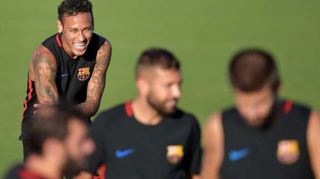 Neymar Nyaris Baku Pukul dengan Pemain Baru Barcelona