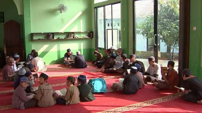 Dituduh Jadi Basis ISIS, Ini Bantahan Masjid Ibnu Mas'ud Bogor