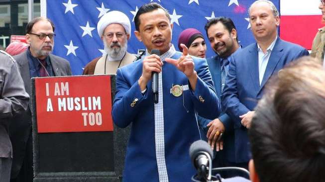 Pengamat Sebut Bahasa Arab Ciri Teroris, Imam Masjid New York: Tidak Bermutu dan Memalukan