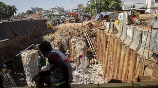 Proyek Double-Double Track atau jalur rel ganda Paket A Manggarai-Jatinegara, Jakarta, Rabu (2/8).