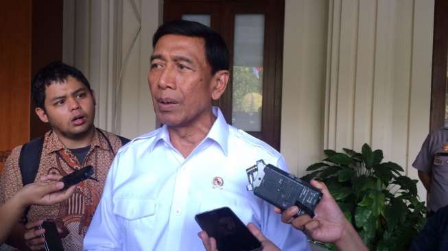 Wiranto Janji Tuntas Mengusut Kasus First Travel