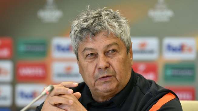 Terim Angkat Kaki, Lucescu Pelatih Baru Turki