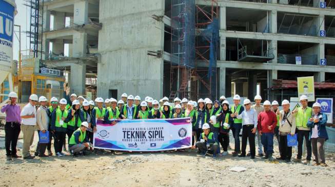 Mahasiswa Undip Observasi Studi di Sentra Timur Residence