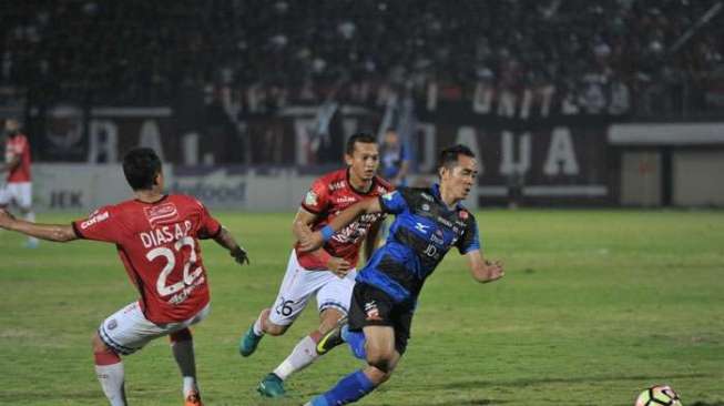 Bantai MU, Bali United Naik Tahta di Liga 1