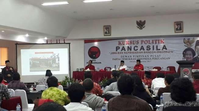 Bupati Banyuwangi Jadi Pembicara PDIP, Hasto: Bukan sebagai Balon