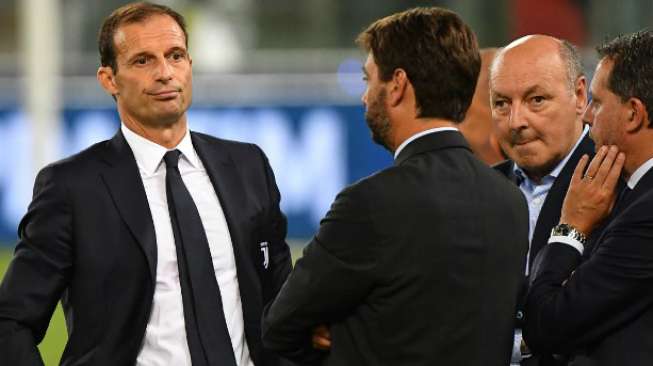 Reaksi pelatih Juventus Massimiliano Allegri usai timnya dikalahkan Lazio di ajang Supercoppa Italia [AFP]