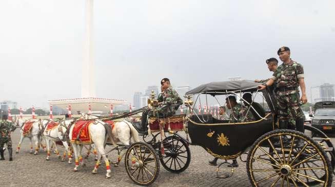 Pembawa Bendera 17 Agustus di Monas Harus Anggun dan Tenang