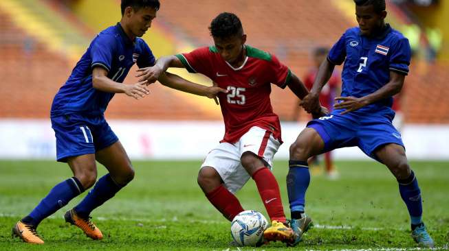 Babak penyisihan grup B SEA Games XXIX Kuala Lumpur 2017 di Stadion Shah Alam, Selangor, Malaysia, Selasa (15/8).