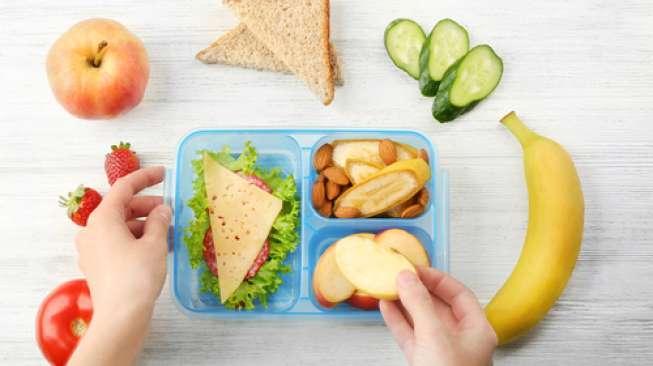 Ilustrasi bekal makan siang (Shutterstock)