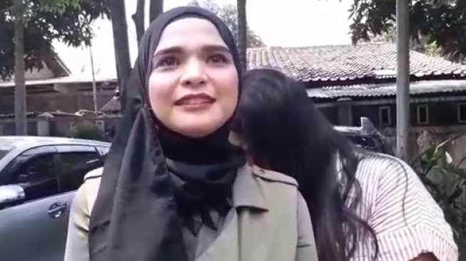 Teka-teki Selingkuhan Enji, Istri: Tanyakan Sama Beliau