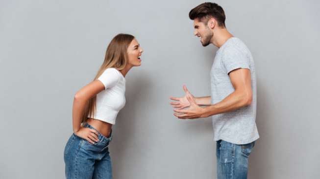 Ilustrasi pasangan konflik, bertengkar, saling meluapkan kemarahan. (Shutterstock)