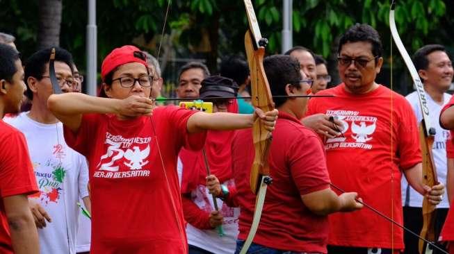 Rayakan HUT RI, Sri Mulyani Jajal Lomba Catur Hingga Panahan