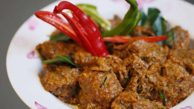 Bingung Masak Daging Kurban? Ini 8 Ide Olahan Lezat dari Sate hingga Rendang!