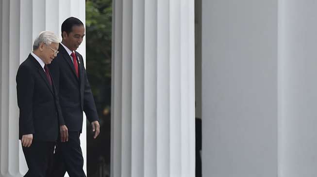 Presiden Joko Widodo menerima kunjungan kenegaraan Sekretaris Jenderal Partai Komunis Vietnam Nguyen Phu Trong di Istana Merdeka, Jakarta, Rabu (23/8).