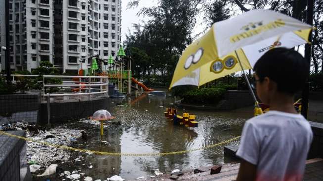 Dihantam Topan Hato, 10 ABK Indonesia Terdampar di Hong Kong