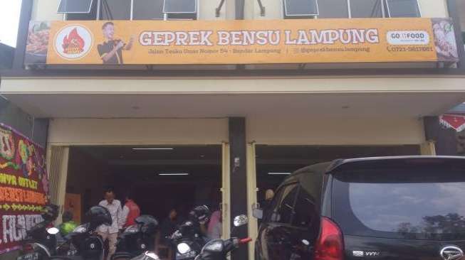 Pilihan Kuliner Bertambah, Ruben Onshu Buka Cabang I Am Geprek Bensu di Lampung