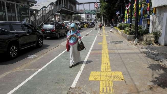 Pedestrian di kawasan Jatinegara, Jakarta, Rabu (30/8).