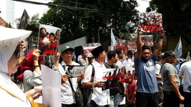 Aksi Bela Rohingya, Massa Desak ASEAN Bekukan Keanggotaan Myanmar