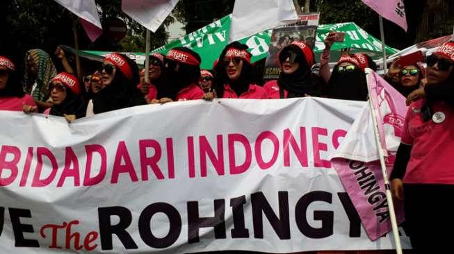 Mantan 'Bidadari Anies Sandi' Demo Usir Dubes Myanmar