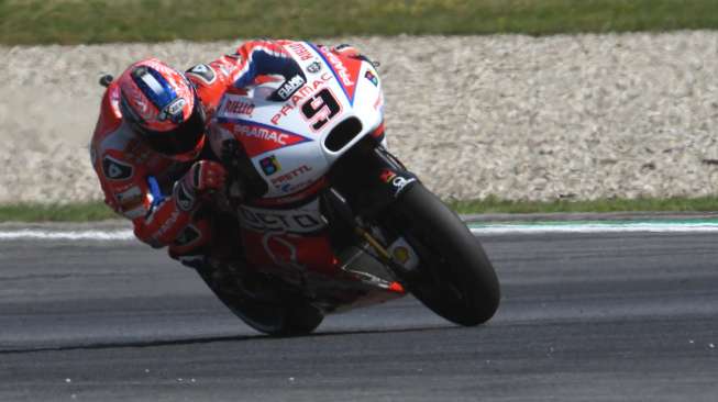 Pebalap MotoGP dari tim Octo Pramac Racing, Danilo Petrucci. [Michal Cizek/AFP]