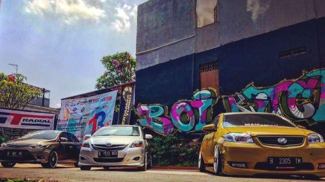 Fokus Produksi Yaris, Apakah Toyota Belum Pikirkan Nasib Vios?