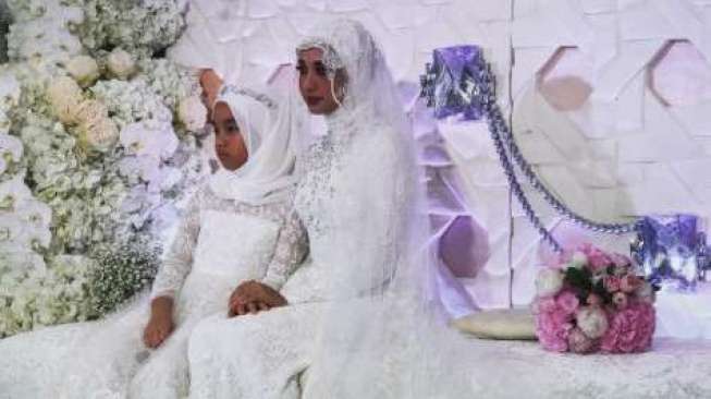  Baju Pengantin Laudya C Bella Dibuat Biyan Cuma 3 Minggu