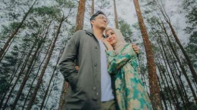 Foto prewedding Laudya Cynthia Bella dan Engku Emran. [Instagram @laudya_cintiabella]