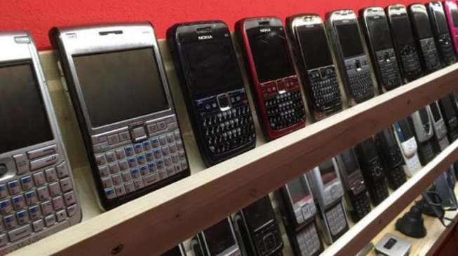 Koleksi smartphone di Slovakia. (Sumber: The News)