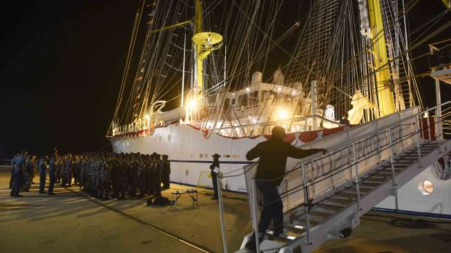 KRI Bima Suci di Estacionn Maritima, Vigo, Spanyol, Jumat (15/9) dini hari.