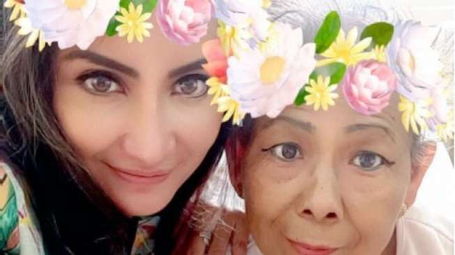 Beda Agama, Natalie Sarah Tak Tahu Prosesi Pemakaman Ibunda